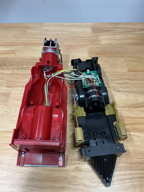 Electronics and innards of the Lionel "North Pole Central" train